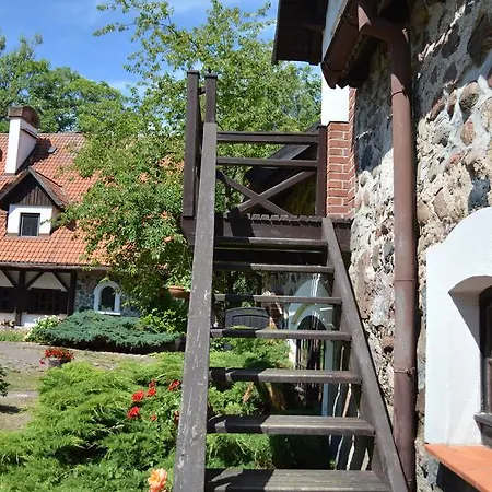 Dwor Mazurski Lasmiady Frühstückspension *